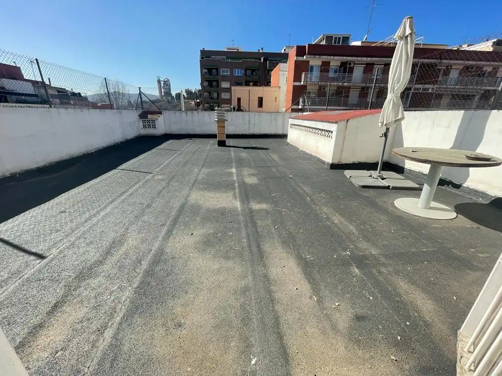 Terrassa de Local de lloguer en Montcada i Reixac amb Aire condicionat