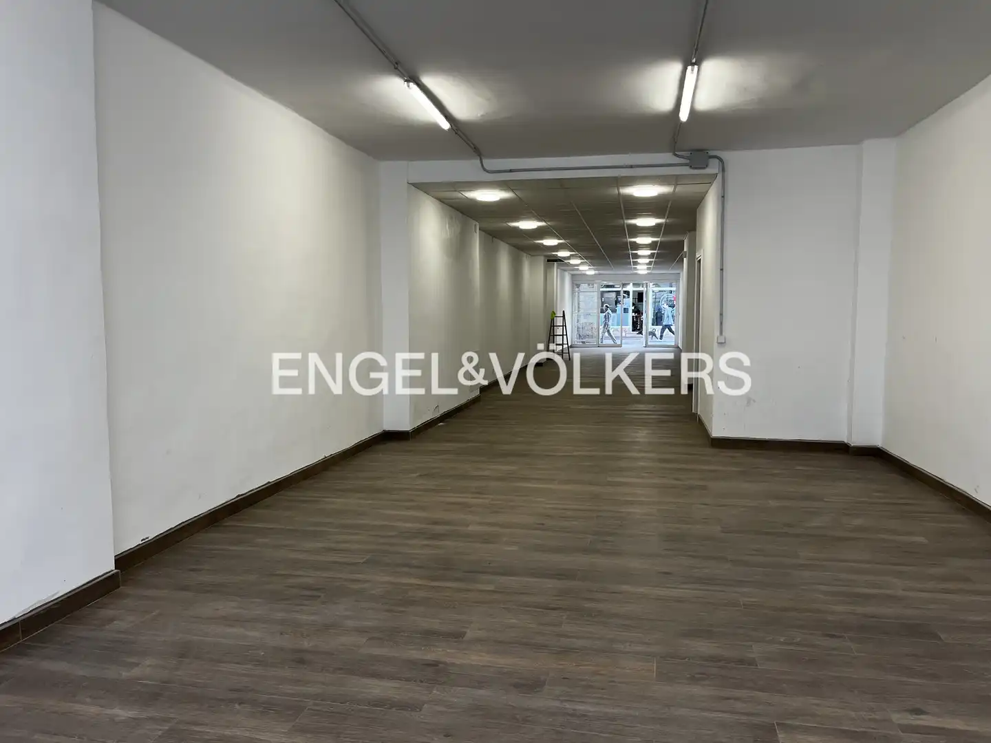 Local comercial de lloguer a Calella, imagen 2