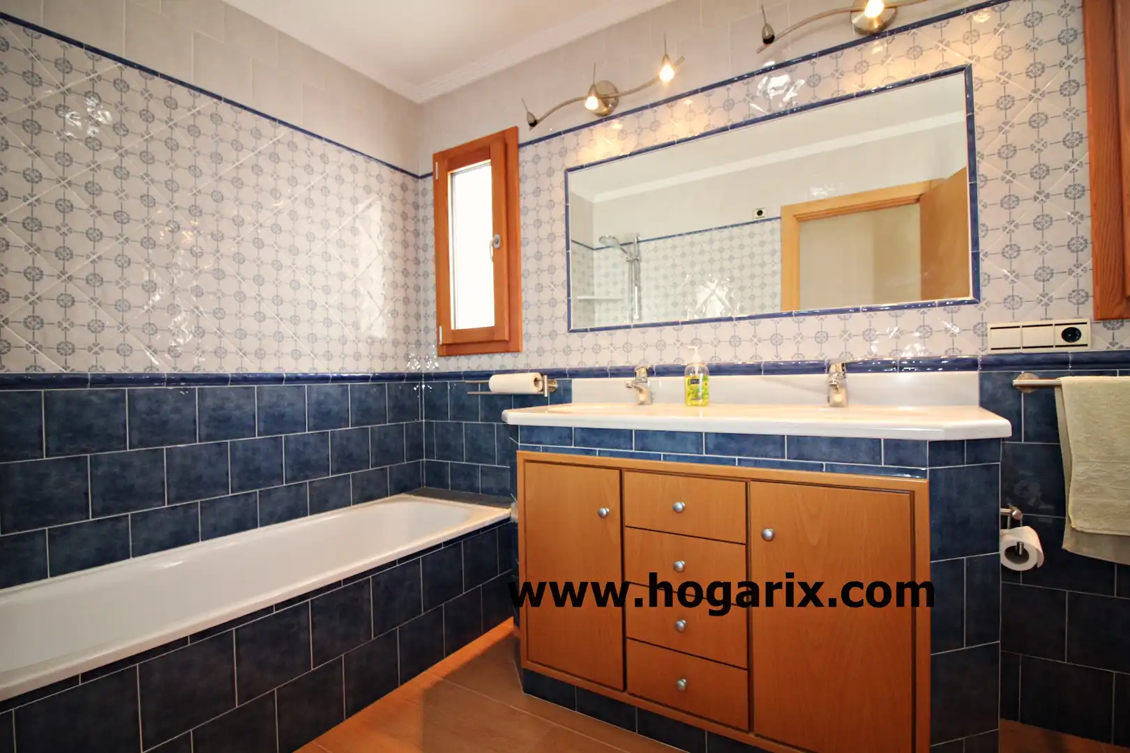 Bathroom of Flat for sale in Villanueva de los Castillejos  with Terrace and Balcony
