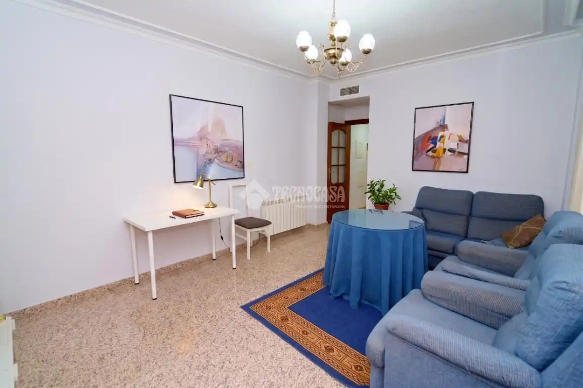 Sala de estar de Estudio en venta en Linares con Aire acondicionado y Balcón