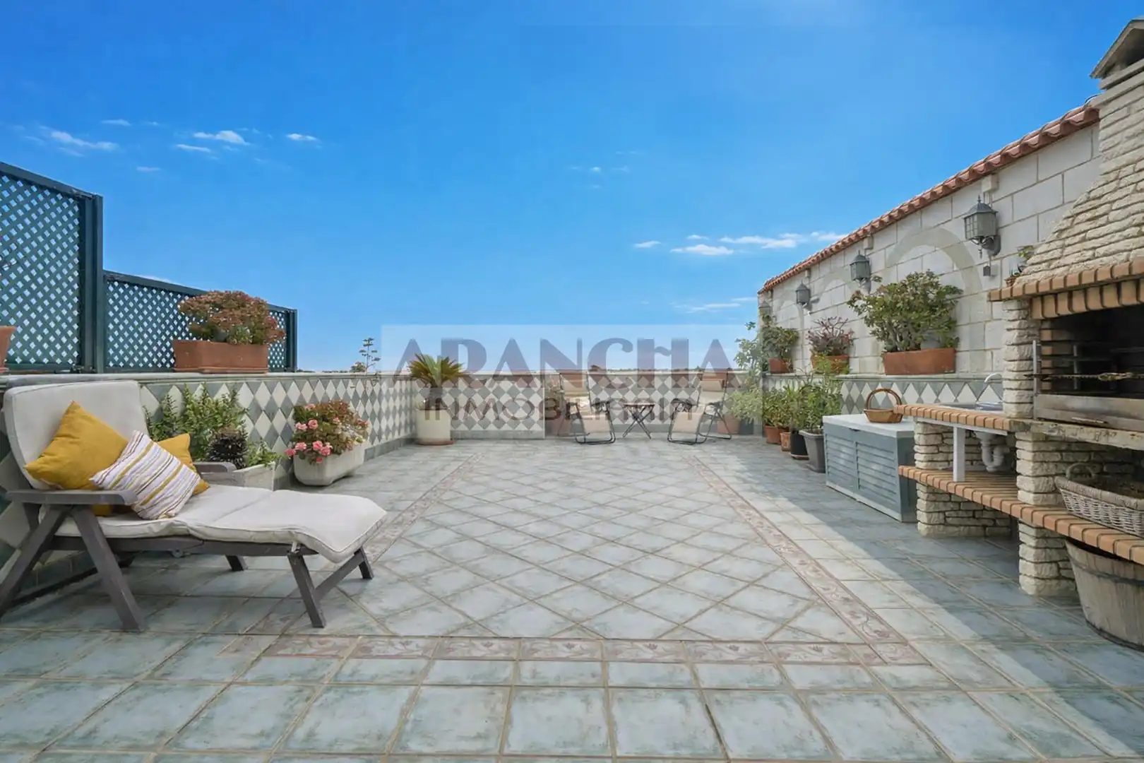 Terraza de Ático en venta en Chipiona con Aire acondicionado, Terraza y Trastero