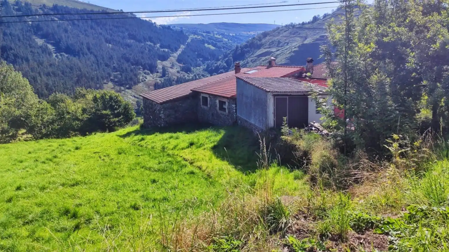 Detached homes for sale in San Miguel de Luena - Barrio BOLLACIN, Luena