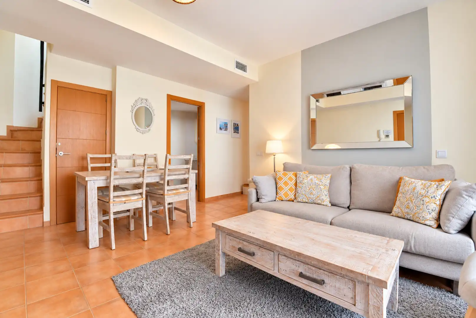 Sala de estar de Ático en venta en Marbella con Aire acondicionado, Trastero y Amueblado