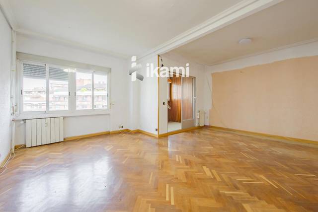 Piso en Venta en Media Legua