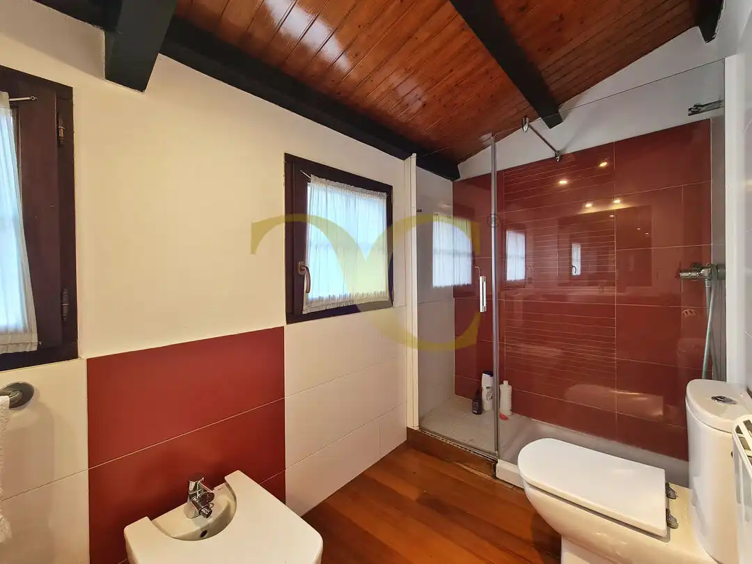 Bathroom of Houses for sale in Tapia de Casariego  with Heating, Private garden and Terrace