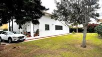 Vista exterior de Casa o xalet en venda en San Fernando amb Jardí privat, Parquet i Terrassa