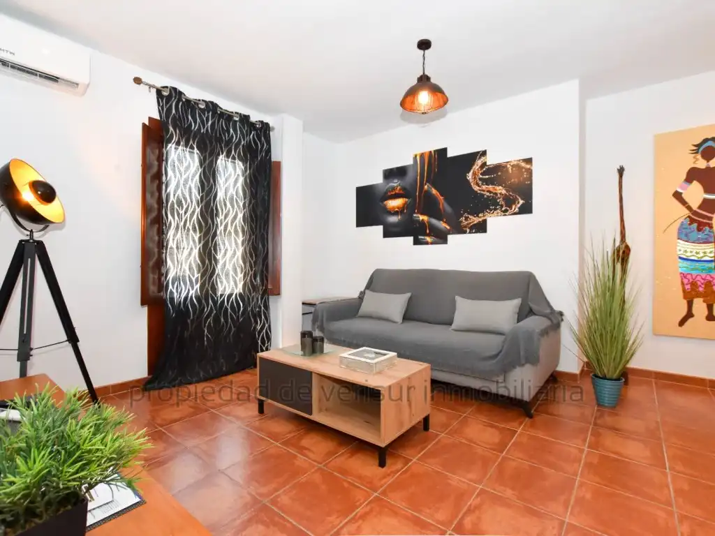 Apartament amb terrassa en venda a Calle Estacion Vieja
