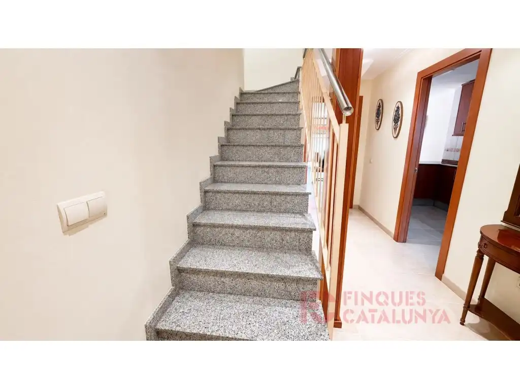 Houses for sale in Vilablareix  with Air Conditioner and Heating