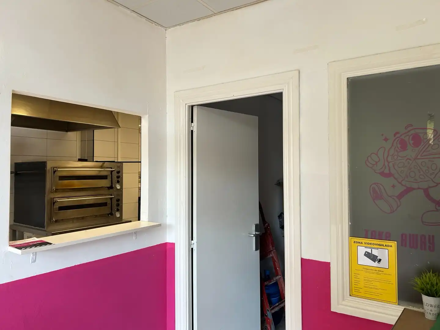 Local comercial en traspaso en Calle de Luis Cernuda 8, imagen 6