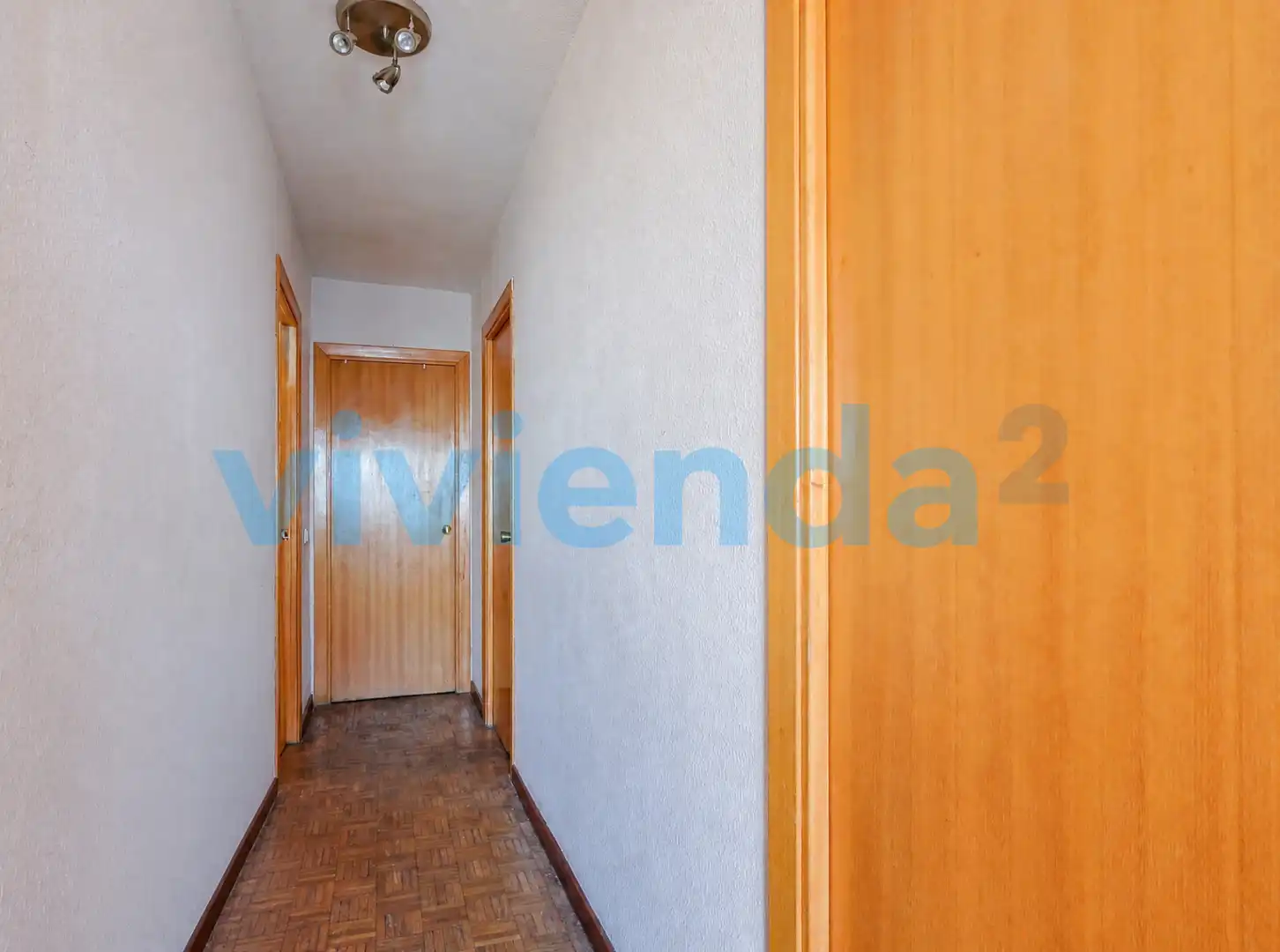 Piso en venta en Madrid con Calefacción y Balcón