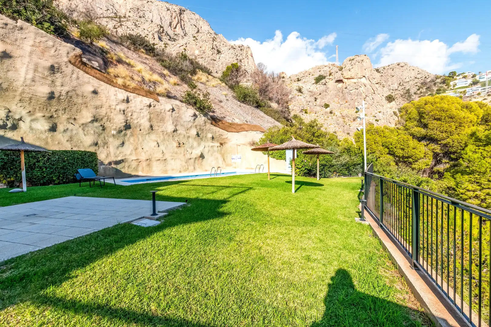 Piscina de Piso en venta en Altea con Aire acondicionado, Calefacción y Jardín privado