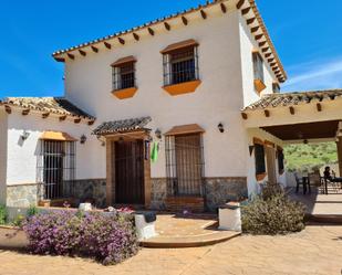 Vista exterior de Casa o xalet en venda en Valle de Abdalajís amb Terrassa, Piscina i Balcó