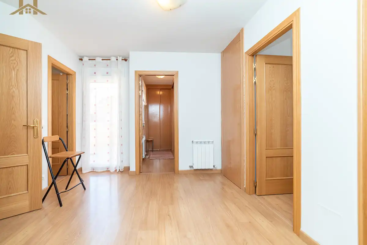 Einfamilien-Reihenhaus zum Verkauf in Avenida Constitución, Casavieja