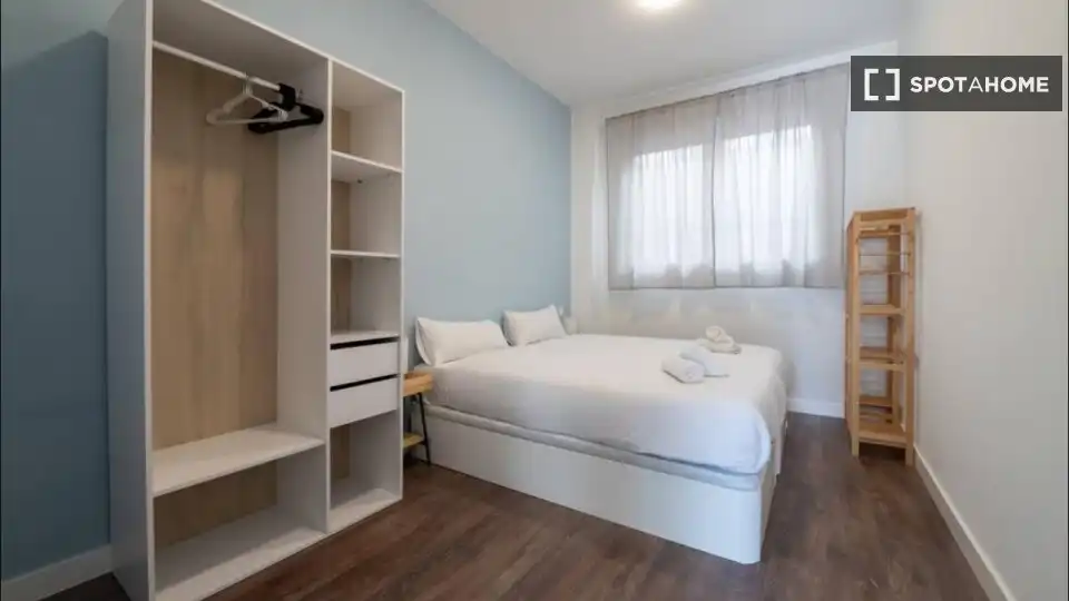 Flat with terrace to rent in Latina
