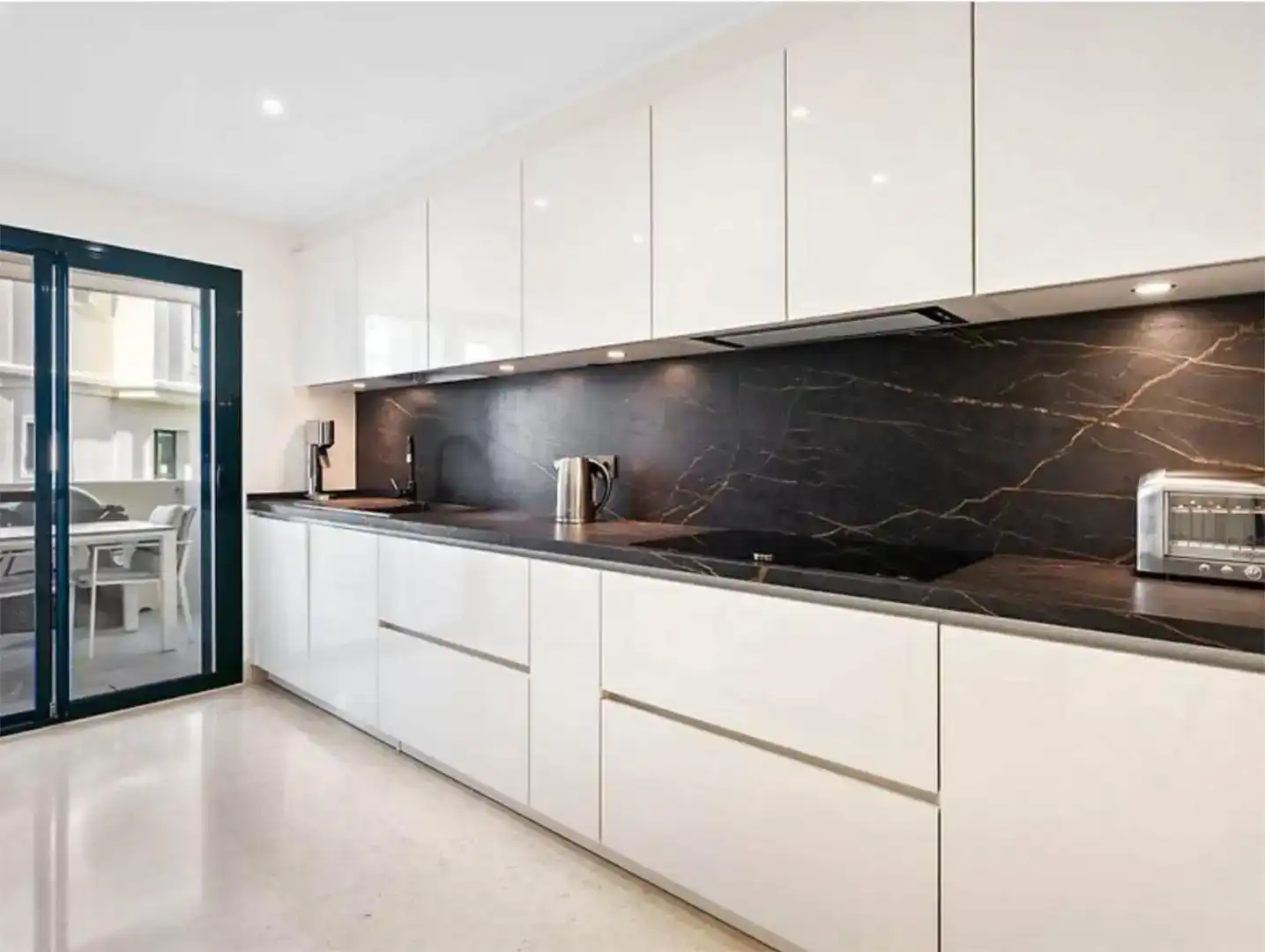 Cocina de Piso en venta en Benahavís con Aire acondicionado y Piscina