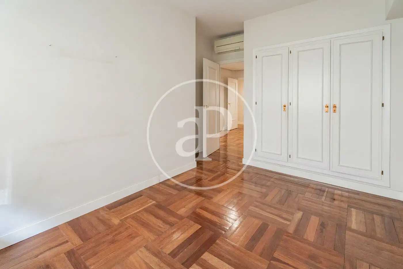 Habitación de Piso en venta en Madrid con Aire acondicionado, Calefacción y Terraza
