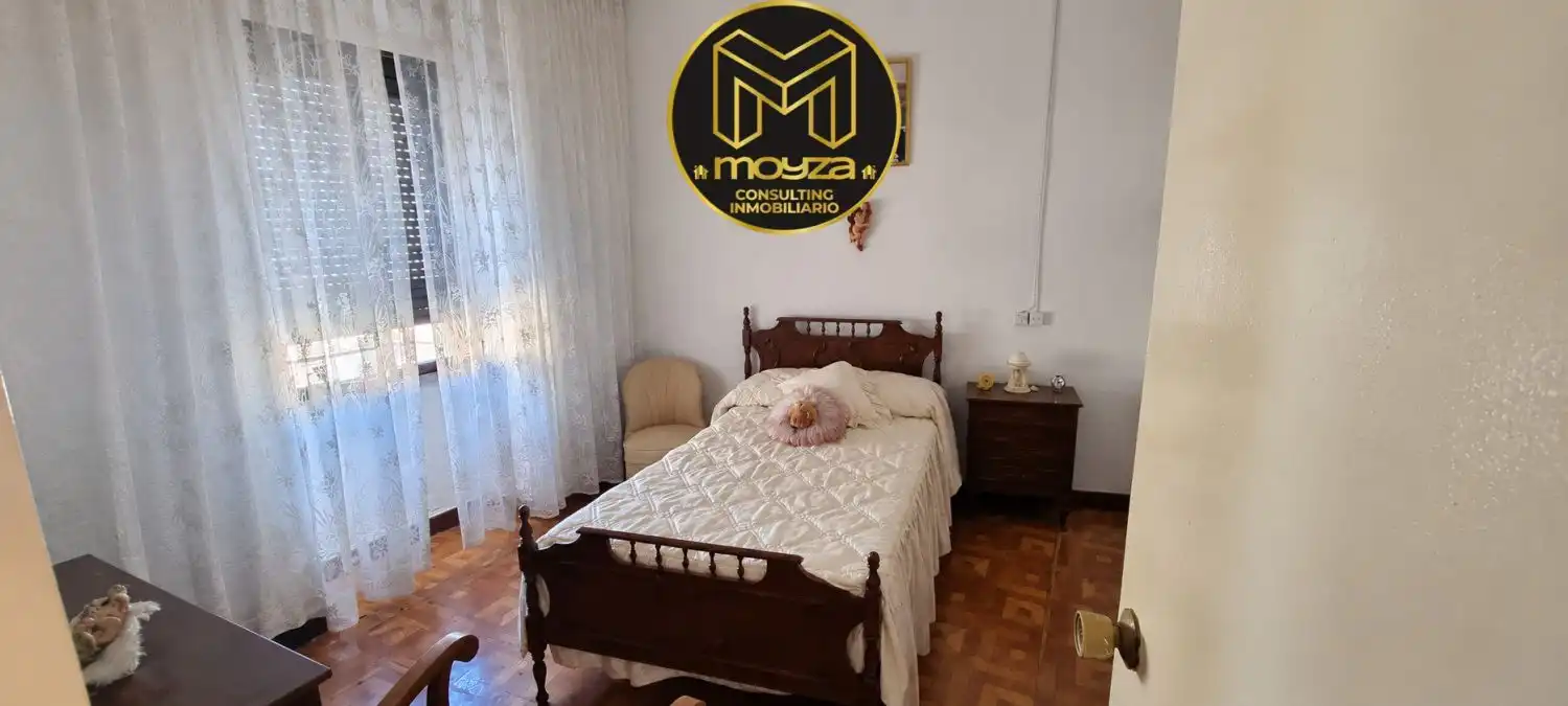 Habitación de Casa o chalet en venta en Valenzuela con Trastero