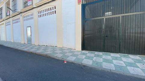 Foto 2 de Edifici en venda a Avenida Los Trabajadores, 2, Burguillos, Sevilla