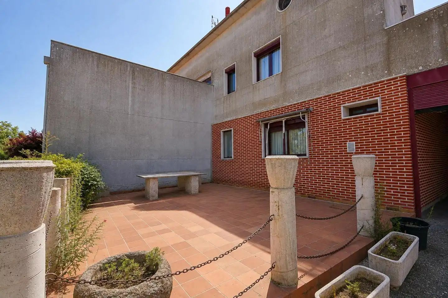 Vista exterior de Casa o chalet en venta en Alcazarén con Calefacción, Jardín privado y Trastero