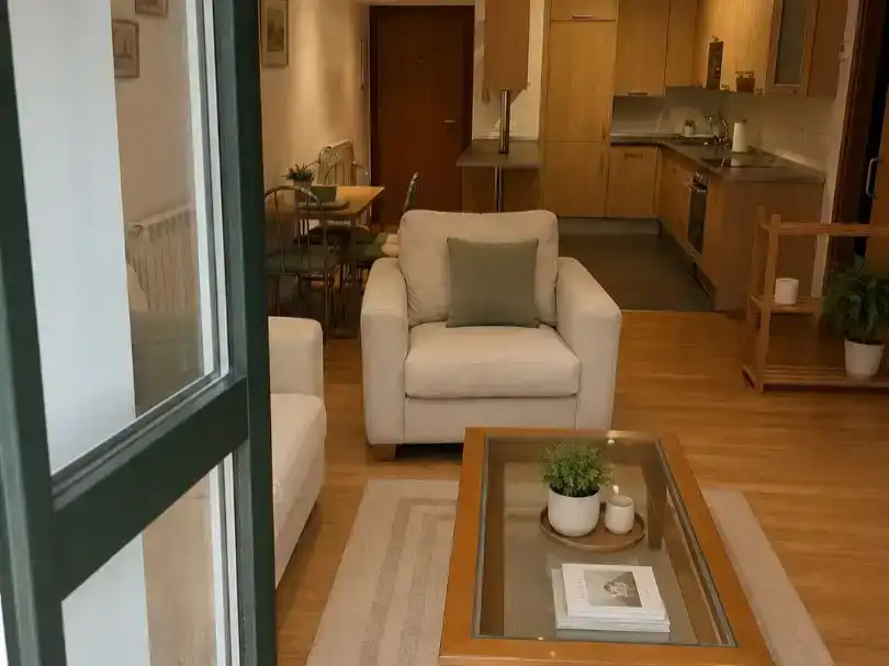 Sala d'estar de Planta baixa en venda en Baztan amb Jardí privat, Piscina i Moblat