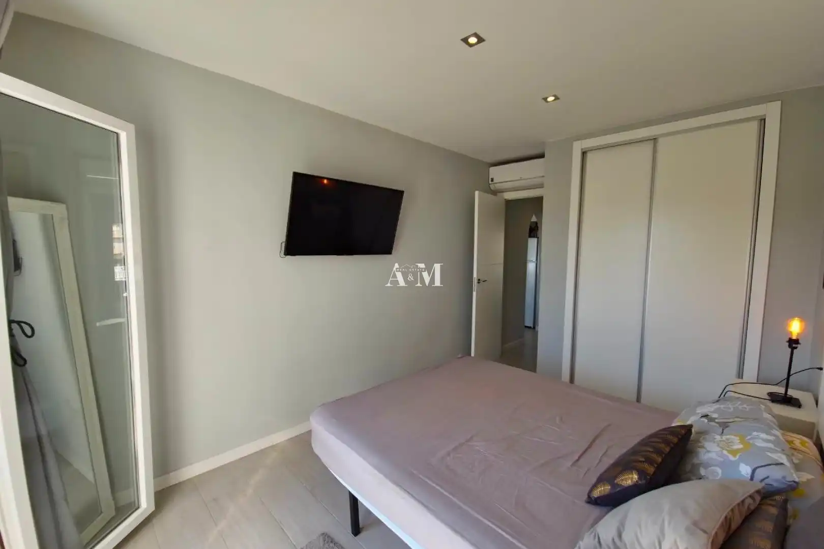 Detached homes for rent in La Regia