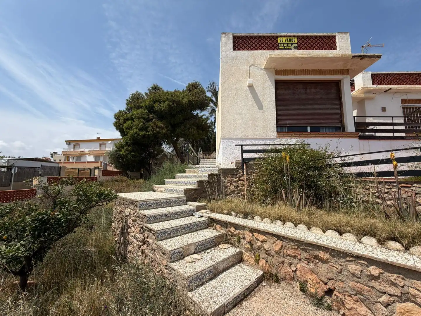 Vista exterior de Casa o xalet en venda en Águilas amb Jardí privat, Terrassa i Traster