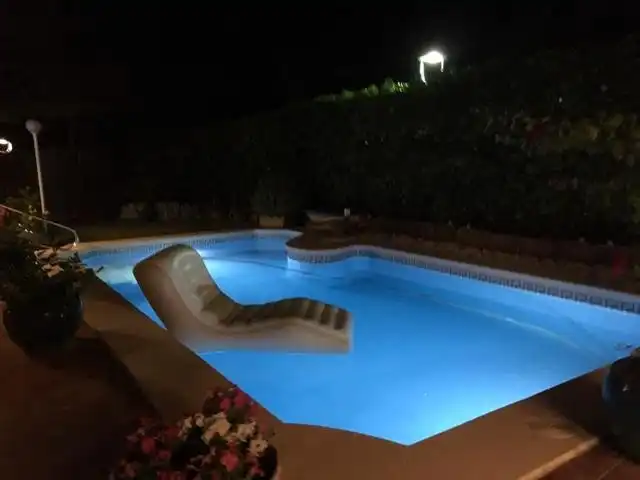 Piscina de Casa adosada en venda en Tarragona amb Aire condicionat, Calefacció i Jardí privat