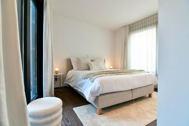 Dormitori de Pis de lloguer en La Línea de la Concepción amb Moblat, TV i Es permeten mascotes