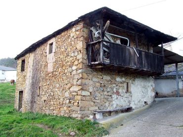 House for sale in Valdés - Luarca