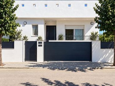 House for sale in ONZE DE SETEMBRE