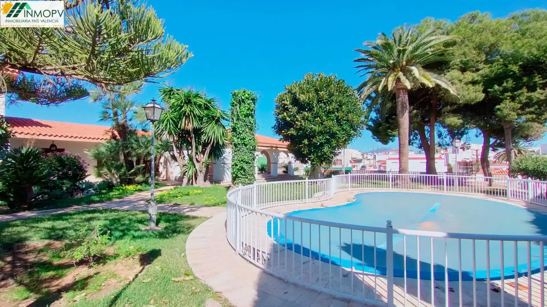 Piscina de Casa o xalet en venda en Vinaròs amb Jardí privat, Terrassa i Traster