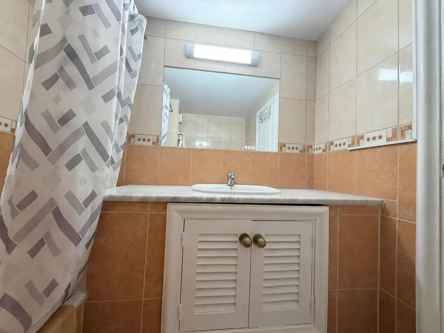 Bathroom of Study for sale in Adeje  with Air Conditioner, Furnished and Oven