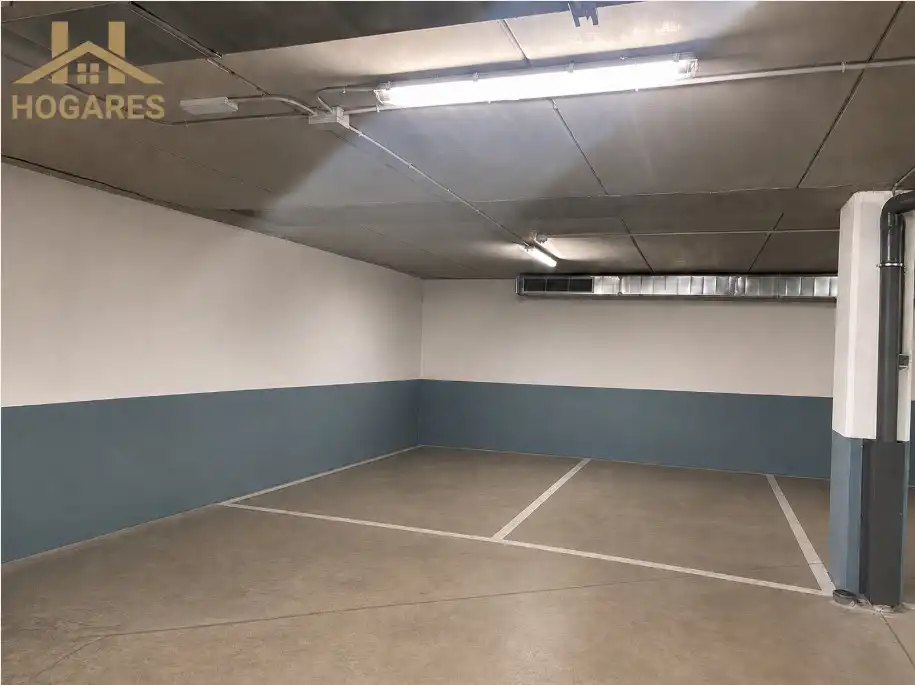 Parking de Dúplex en venta en Valdemoro con Aire acondicionado, Calefacción y Terraza