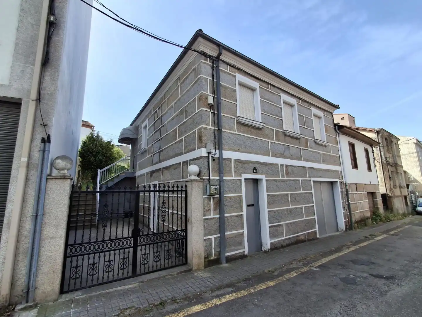 Vista exterior de Casa o xalet en venda en Ourense Capital  amb Moblat