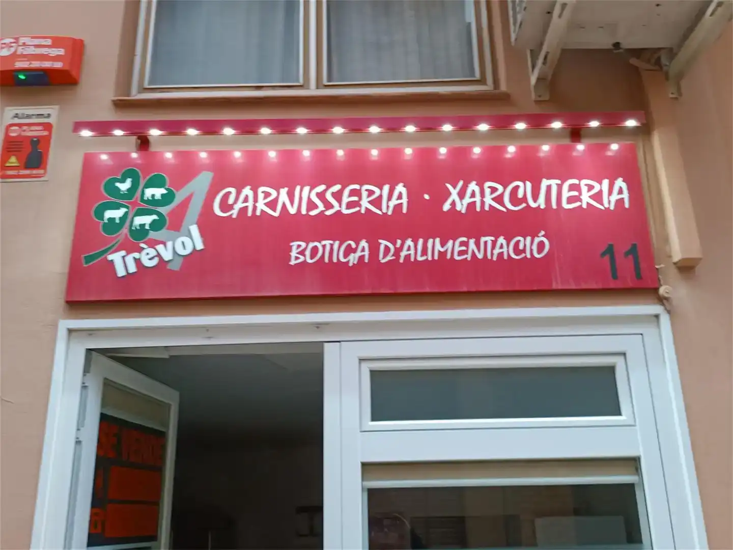 Commercial properties for sale in Alfarràs  with Air Conditioner