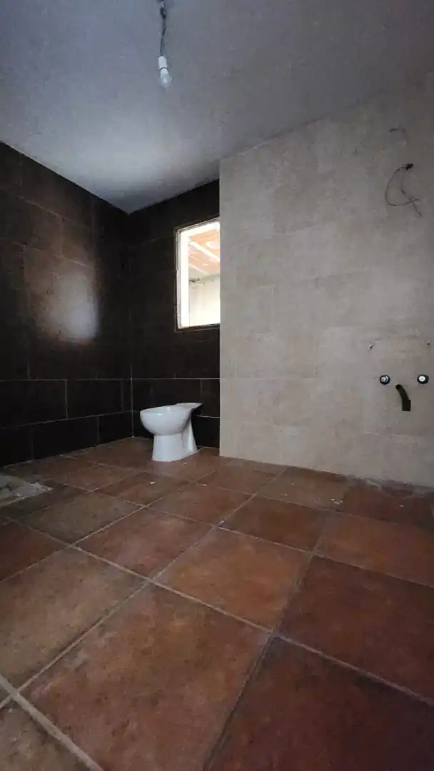Baño de Casa adosada en venta en Vallirana con Jardín privado, Terraza y Balcón