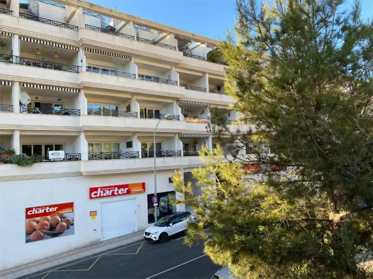 Vista exterior de Apartament en venda en Calpe / Calp amb Aire condicionat, Piscina i Balcó