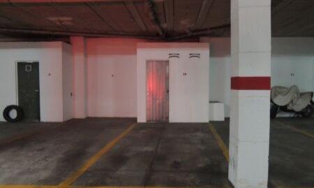 Foto 3 de Garatge de lloguer a Carrer Ferrocarril D'alcoi, 30, Centro Histórico, Valencia