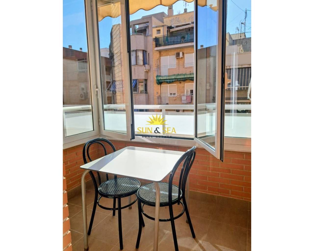 Terrassa de Pis de lloguer en Alicante / Alacant amb Aire condicionat, Calefacció i Moblat