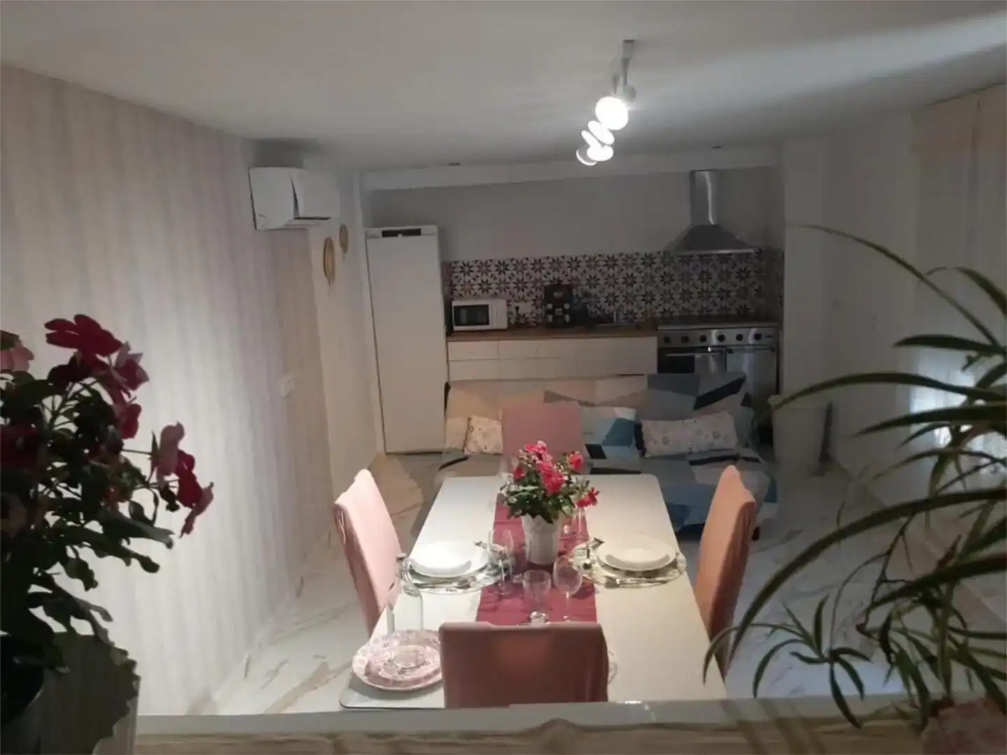 Cuina de Casa adosada de lloguer en Martos amb Aire condicionat, Moblat i Rentadora