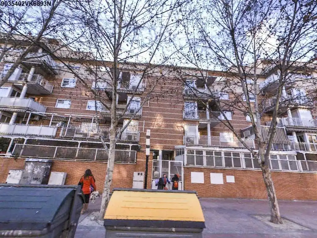 Pis amb terrassa en venda a Calle José María Pereda 41