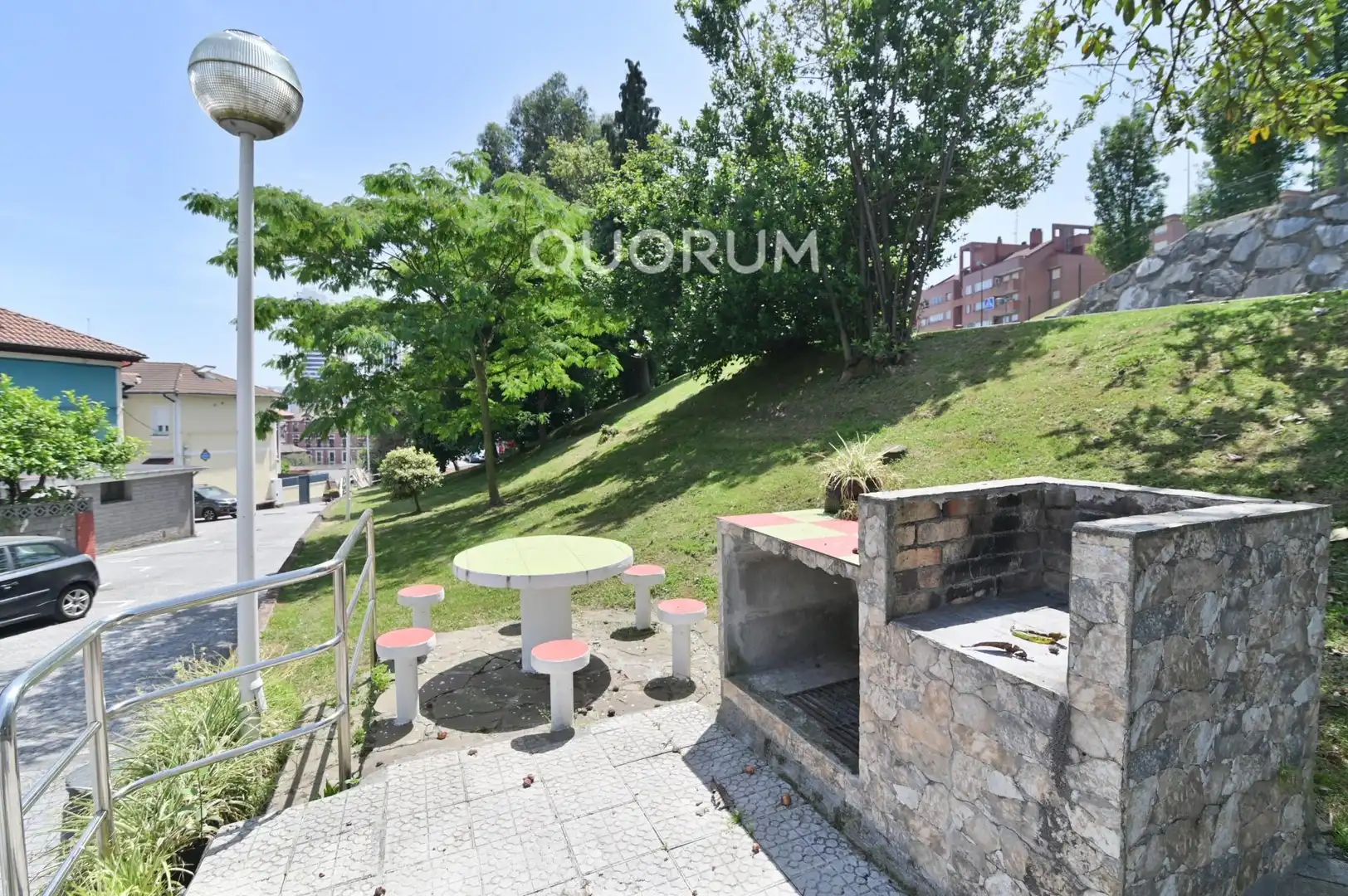 Terrassa de Casa adosada en venda en Bilbao  amb Calefacció, Jardí privat i Terrassa