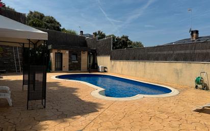 Swimming pool of House or chalet for sale in El Escorial  with Air Conditioner, Heating and Private garden