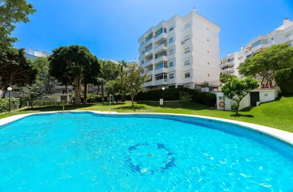 Exterior view of Flat for sale in Benalmádena  with Community pool