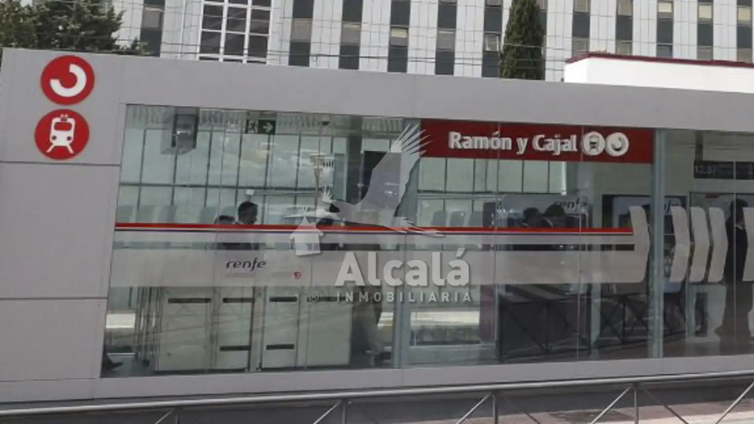 Vista exterior de Pis en venda en Madrid amb Aire condicionat, Calefacció i Terrassa