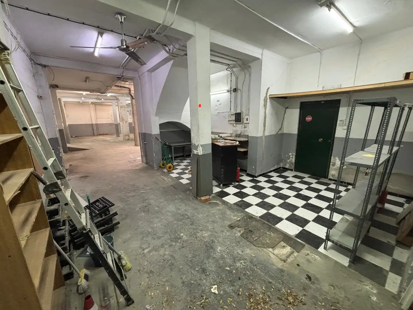 Gewerbefläche zum Verkauf in Calle José María de Pereda, imagen 18