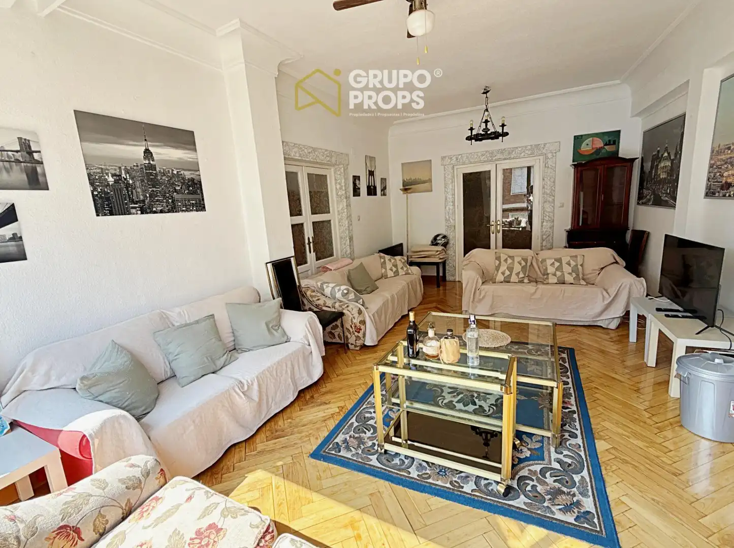 Sala de estar de Piso de alquiler en Madrid con Calefacción, Parquet y Amueblado