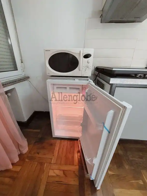 Kitchen of Flat for rent in Oviedo   with Heating