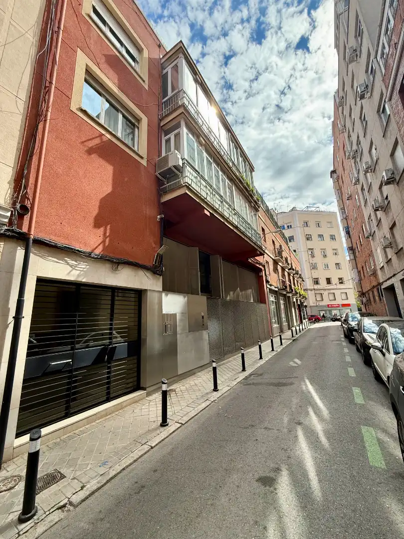 Außenansicht von Maisonette zum Verkauf in Madrid mit Heizung
