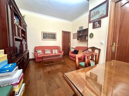 Living room of Flat for sale in  Madrid Capital  with Air Conditioner, Heating and Balcony